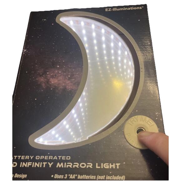 EZ-Illuminations LED Infinity Mirror Light Moon With Timer Battery Operated Fun - Picture 6 of 8